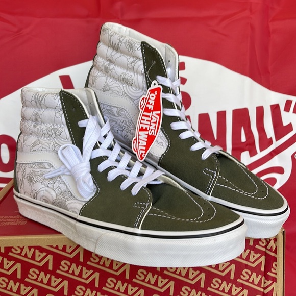 Vans Sk8-Hi
Desert Skulls Grape Leaf/
VNOA32QGRQV
Sneakers
MENS - Picture 6 of 16